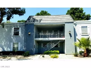 Photo #3: 2426509 Listing 