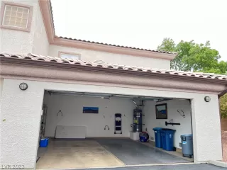 Photo #2: 2426510 Listing 