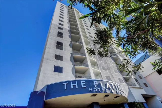 MLS: 2426577 Condo For Sale