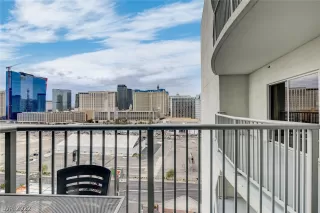 Photo #4: 2426577 Listing 