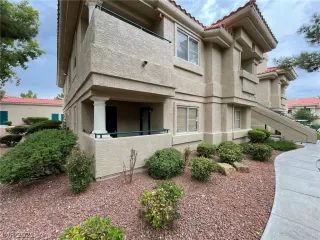 Photo #1: 2426624 Listing 