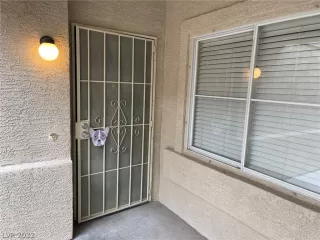 Photo #2: 2426624 Listing 