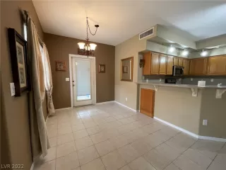 Photo #6: 2426624 Listing 