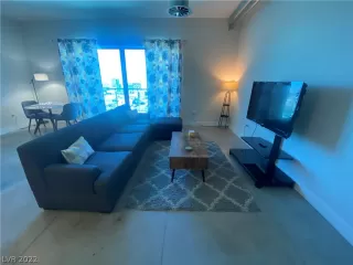 Photo #2: 2426642 Listing 