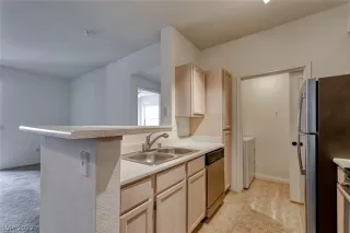 Photo #2: 2426654 Listing