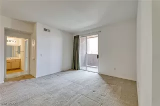 Photo #6: 2426654 Listing