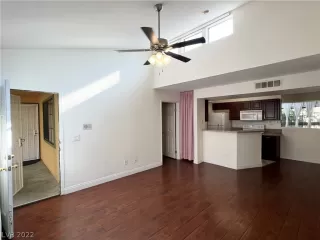 Photo #1: 2426691 Listing 