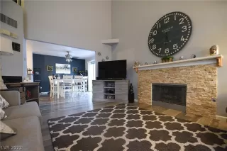 Photo #5: 2426699 Listing 