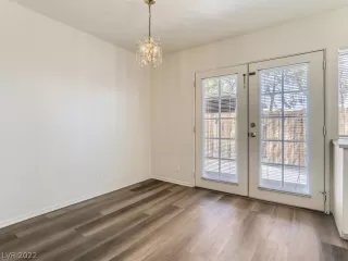 Photo #4: 2426763 Listing