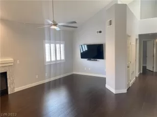 Photo #3: 2426805 Listing 