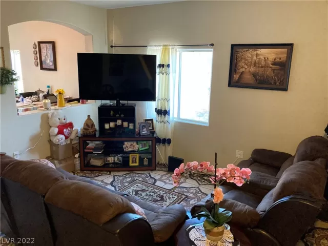 MLS: 2426820 Condo For Sale