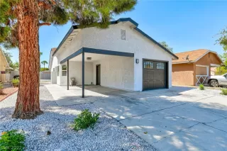 Photo #2: 2426826 Listing 