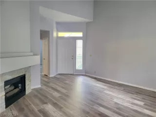 Photo #1: 2426833 Listing 