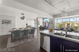 Photo #4: 2426910 Listing