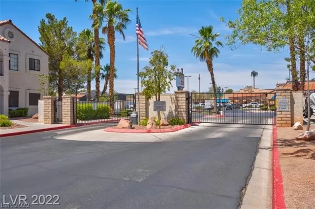 MLS: 2426913 Condo For Sale