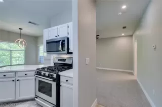 Photo #2: 2426918 Listing