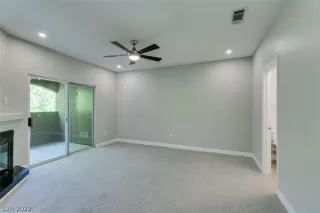 Photo #3: 2426918 Listing