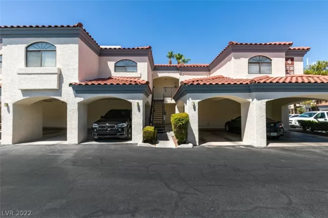 MLS: 2426994 Condo For Sale