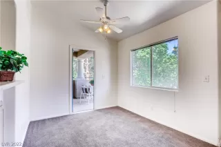 Photo #5: 2427103 Listing