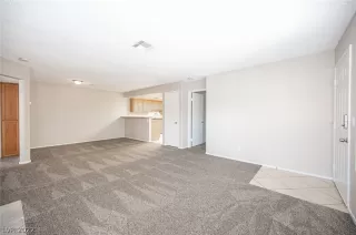 Photo #6: 2427107 Listing 