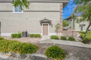 Photo #2: 2427115 Listing