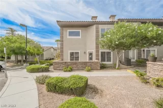 Photo #4: 2427115 Listing