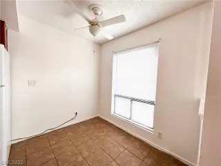 Photo #3: 2427119 Listing 