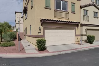 Photo #2: 2427124 Listing 