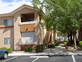 Photo #3: 2427126 Listing