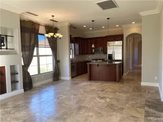 Photo #2: 2427138 Listing 