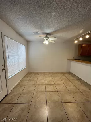 Photo #4: 2427153 Listing 