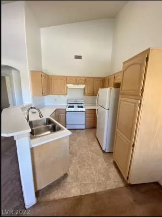 Photo #4: 2427157 Listing 