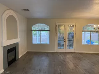 Photo #2: 2427190 Listing 