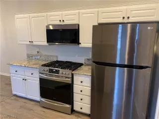 Photo #6: 2427190 Listing 