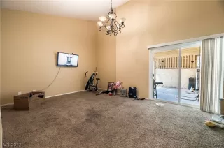 Photo #6: 2427214 Listing