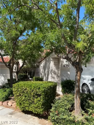 Photo #1: 2427266 Listing 