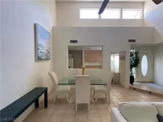 Photo #6: 2427266 Listing 