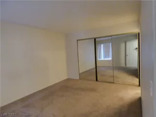 Photo #4: 2427276 Listing 