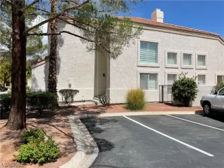 Photo #1: 2427306 Listing 