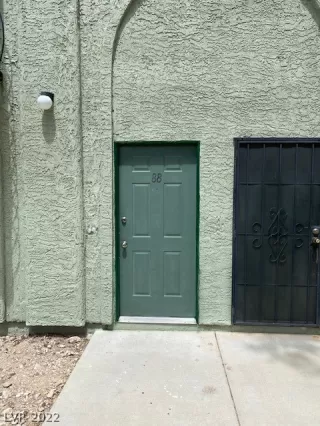 Photo #1: 2427322 Listing 