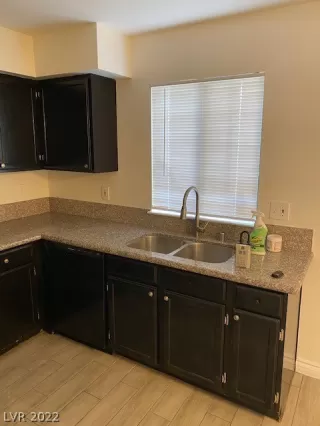 Photo #6: 2427322 Listing 