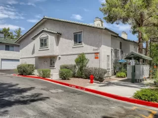 Photo #1: 2427377 Listing 