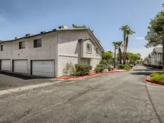 Photo #2: 2427377 Listing 