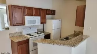 Photo #1: 2427383 Listing 