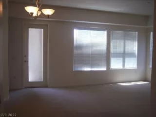 Photo #2: 2427392 Listing