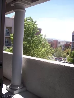 Photo #6: 2427392 Listing