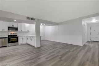 Photo #2: 2427421 Listing