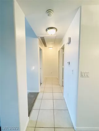 Photo #4: 2427422 Listing 