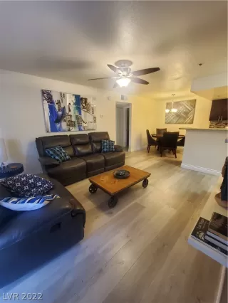 Photo #6: 2427486 Listing 