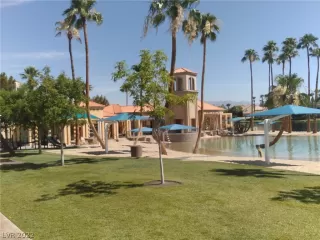 Photo #1: 2427528 Listing